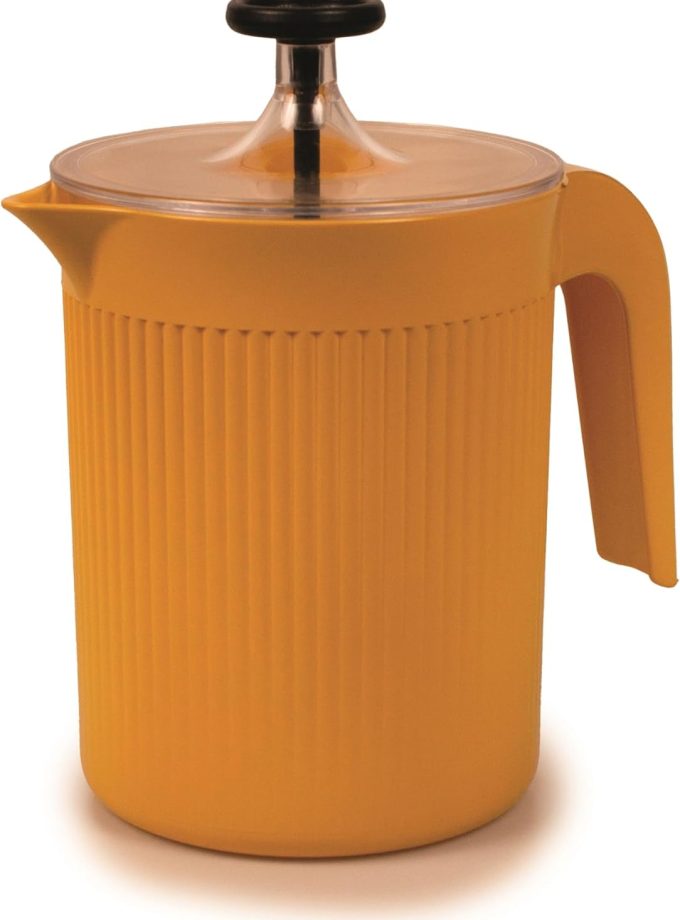 Milk Frother, Manual Milk Frother for Cappuccino, Manual Milk Foam Maker, Cream Color, 0.50 L, 10 x 14.5 x 15.3 cm, Made in Italy
